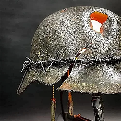 Vista 4 de Lámpara de mesa de reliquia de guerra, estatua hecha de casco de soldado de la Segunda Guerra Mundial y bayoneta, el mejor regalo para entusiastas