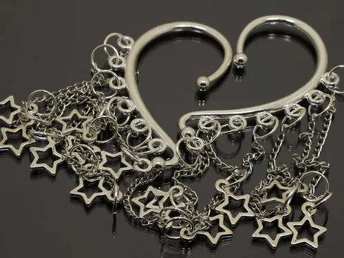 Vista 6 de Orejera de estrella, aretes de plata, sin perforaciones, piercing falso, brazalete de cadena larga, aretes de imitación de piercing llamativo