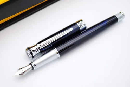Vista 3 de Picasso 903 Pluma estilográfica Sweden Flower King en caja original, azul Marble