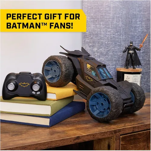 Vista 6 de DC Comics, Batman Stunt Force Batmobile, auto de control remoto para interiores, Turbo Boost y trucos locos, juguetes coleccionables de superhéroes