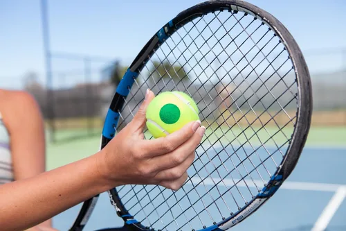 Vista 7 de Gamma Orange 60 and Green 78 Dot Training Tennis Balls for Kids & Beginners, Low-Compression Core Reduces Speed & Bounce, Great for Tennis Practice