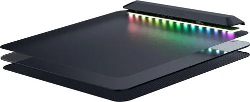 Vista 10 de Razer Firefly V2 Pro Fully Illuminated RGB Gaming Mouse Mat: Backlit Design - 15 Zone Chroma Lighting - USB 2.0 Port - Detachable USB Type C Cable