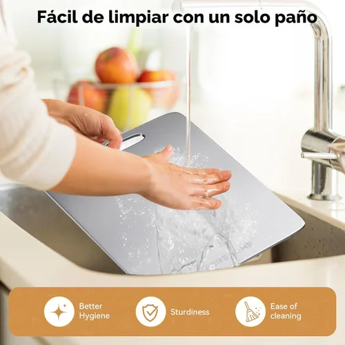 Vista 5 de Juego de 3 tablas de cortar de titanio para cocina, tabla de cortar de doble cara, 100% grado alimenticio, tablas de cortar con mango para carnes 3