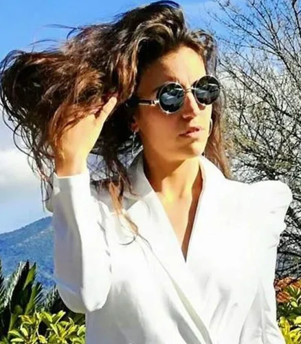 Vista 2 de FEISEDY Gafas de sol retro góticas steampunk marco de metal redondo círculo punk inspirado sombra hombres B1857