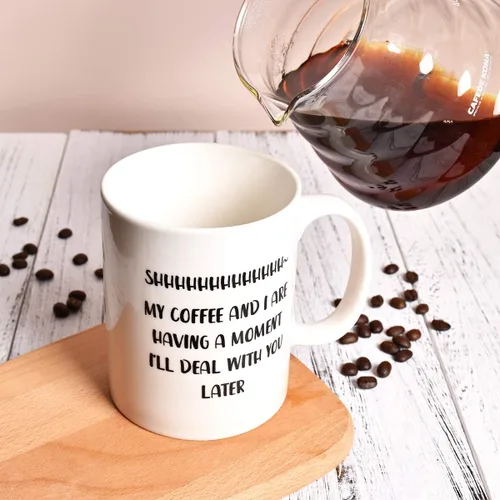 Vista 5 de Bosmarlin Taza grande y divertida de regalo para los amantes del café, taza de gran humor para trabajadores de oficina, 17.5 onzas, apta
