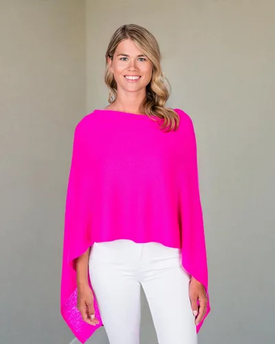 Vista 4 de CLAUDIA NICHOLE by Alashan Poncho estilo vestido, 100% cachemira