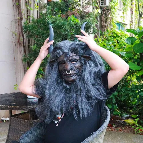 Vista 6 de Máscara de Halloween Cosplay Bull Demon King para una experiencia divertida y única