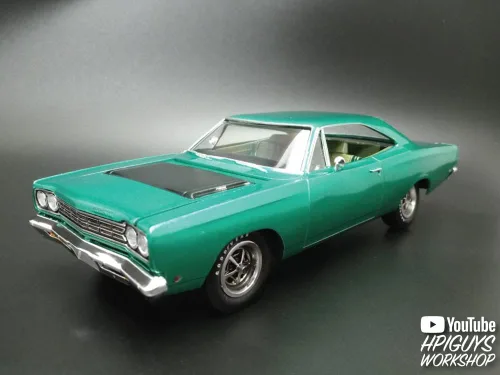 Vista 7 de AMT 1968 Plymouth Road Runner Kit de personalización Kit de modelo a escala 1:25