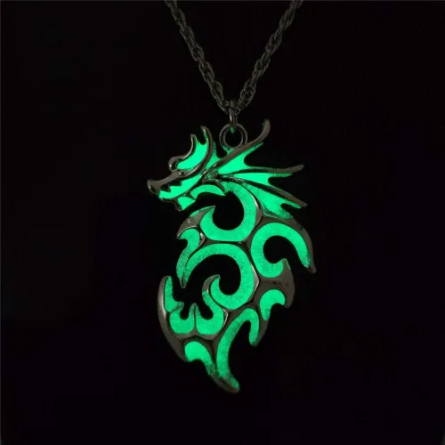 Vista 2 de Collar con colgante de dragón de animal para hombre, luminoso, tribal, tótem volador, collar para mujeres, hombres, adolescentes, joyería que brilla