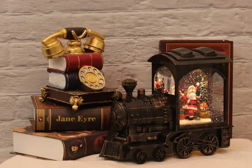 Vista 3 de GenSwin Linterna de globo de nieve con tren iluminado con música, nieve de agua, brillante, funciona con pilas, con temporizador, decoración musical