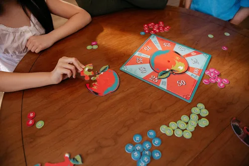 Vista 2 de Big Apple Family Spin to Win - Juego de mesa para niños y adultos