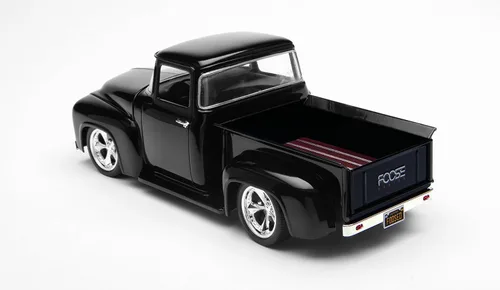 Vista 2 de Revell Foose Ford FD-100 Pickup Kit de modelo de plástico