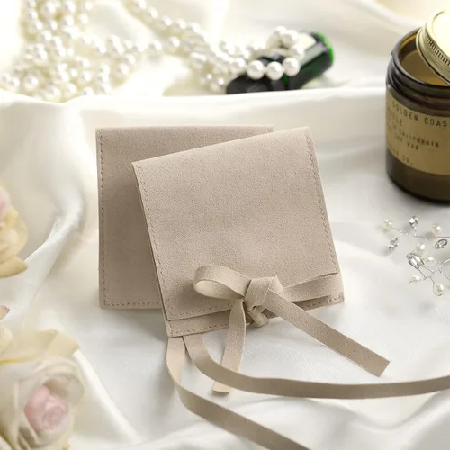 Vista 5 de Lothee 40 piezas de bolsa de joyería de microfibra de 8x8 cm, bolsas de regalo pequeñas de lujo con lazo de microfibra para embalaje de pulseras