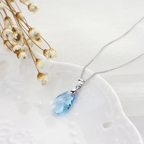 Vista 5 de KRUCKEL Collar con colgante de gota de agua de cristal Swarovski azul, chapado en oro blanco, ligero, hipoalergénico para mujeres, aniversario