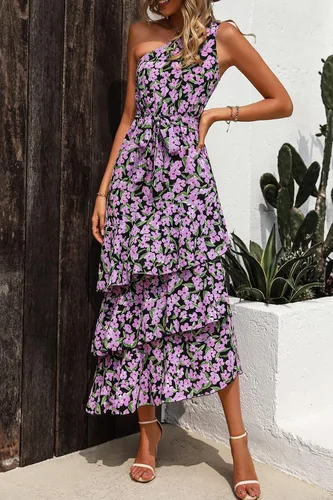 Vista 8 de PRETTYGARDEN Vestido de verano floral para mujer, casual, de un hombro, escalonado, con volantes, a media pierna, vestido bohemio para la playa