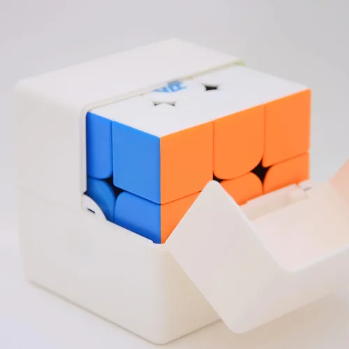 Vista 9 de Bukefuno GAN 11 M Pro 3x3 Velocidad magnética Magic Cube sin pegatinas GAN11M Pro 3x3x3 Puzzle Magic Cube (GAN11 M Pro Negro Frosted Kernel Version)