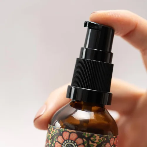 Vista 7 de iYURA Yauvari Amplified Youth Spring - Hidratante facial y cuello para pieles secas a muy secas/maduras Reafirma el aspecto de mejillas, papadas