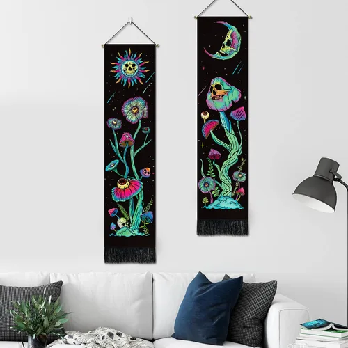 Vista 4 de Paquete de 2 tapices verticales de luz negra, sol y luna, calavera de hongos, fantasía, floral, fondo espacial de galaxia, para colgar en la pared
