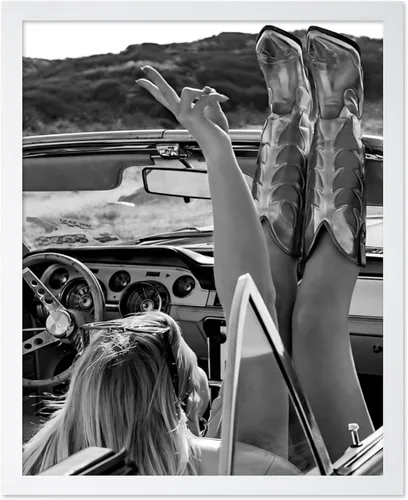 Vista 23 de Póster de arte de moda de Poster Master - Mujer en impresión de auto clásico - Arte en blanco y negro - Arte fotográfico - Arte de autos - Arte