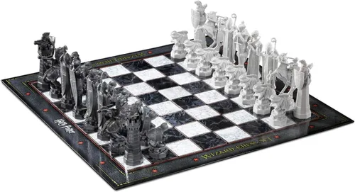 Vista 2 de Juego de ajedrez de Harry Potter de The Noble Collection