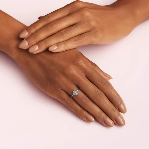 Vista 6 de PANDORA Anillo elegante de circonita cúbica brillante en plata de ley