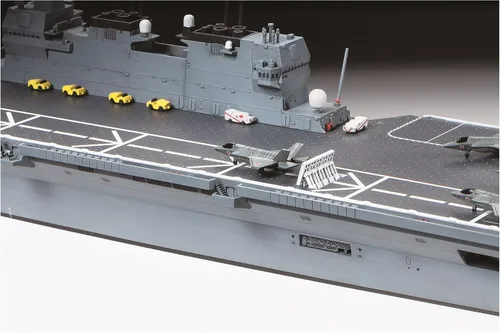Vista 3 de Tamiya 1 700 Portaaviones DDV192 Ibuki