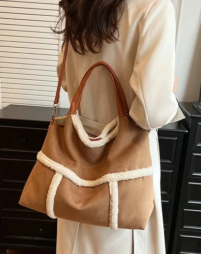 Vista 2 de Bolso grande para mujer, bolso cruzado de gamuza con asa superior con forro de lana de cordero sintético, bolso de viaje para el trabajo