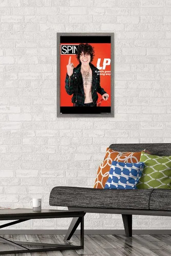 Vista 2 de Trends International SPIN Magazine - Póster de pared LP 21, 14.725 x 22.375 pulgadas, versión enmarcada de madera de granero