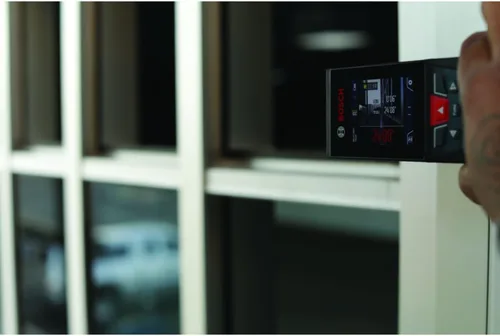 Vista 16 de BOSCH GLM400C Blaze - Medidor láser conectado al aire libre de 400 pies con visor, incluye 3 baterías AA, correa de mano y bolsa