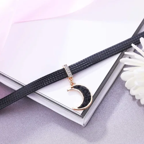 Vista 2 de LVEN - Gargantilla negra para mujer, collar de tono doradoplateado con elegante dije
