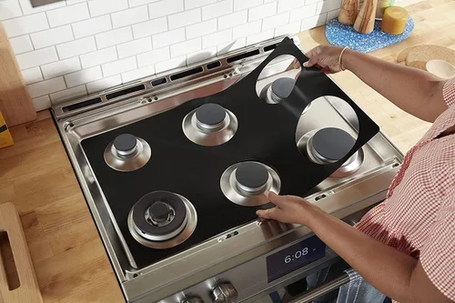 Vista 6 de StoveGuard Modelo # LTG4715BD, hecha en Estados Unidos, cubierta de estufa de corte de precisión diseñada a medida para estufa de gas, compatible