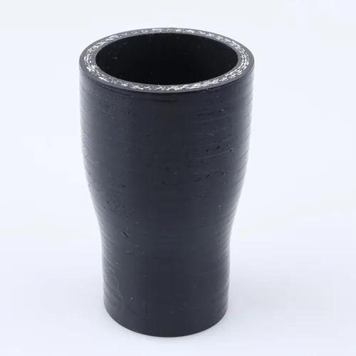 Vista 92 de AC PERFORMANCE ID de 1" a 1/2" (25mm a 13mm) Manguera de silicona recta reductora de 3 capas reforzada negra, 3" de longitud Negro