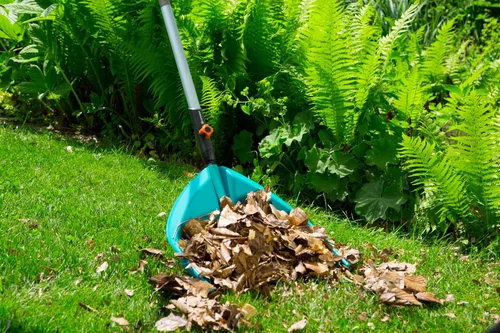 Vista 4 de Gardena Combisystem Rastrillo de pala: rastrillo de pala fácil de manejar para rastrillar juntos y levantar hojas y residuos de jardín, cuenta