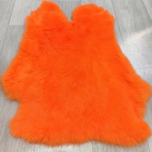 Vista 9 de Piel de conejo curtida naturalmente (piel de conejo de 10" por 12" con calidad de cuero para coser) Verde