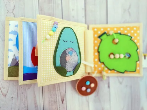Vista 4 de Raccoon Quiet Baby Book with Animals and Fruits, Felt book for fine motor skills, Montessori Toy, Toddler Activity Busy Book