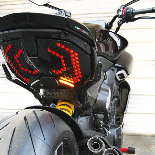 Vista 3 de New Rage Cycles Eliminador de guardabarros compatible con Ducati Diavel V4 (2023 - presente)