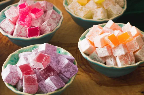 Vista 4 de Cerez Pazari - Delicia turca con sabores de fresa, melocotón, melón, mandarina, mora, Mezcla de sabores, Caja de regalo con aperitivos gourmet