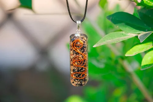 Vista 3 de Collar de piedra de turmalina negra con cristales curativos naturales y piedras para mujer, dije de buena suerte, regalo espiritual para él, joyería