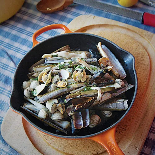 Vista 3 de Le Creuset Signature - Sartén con mango de hierro, 9 pulgadas