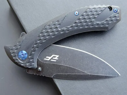 Vista 5 de Eafengrow EF927 Cuchillo de bolsillo D2 Hoja de acero con revestimiento de óxido negro, cuchillo para exteriores, mango G10, rodamiento de bolas