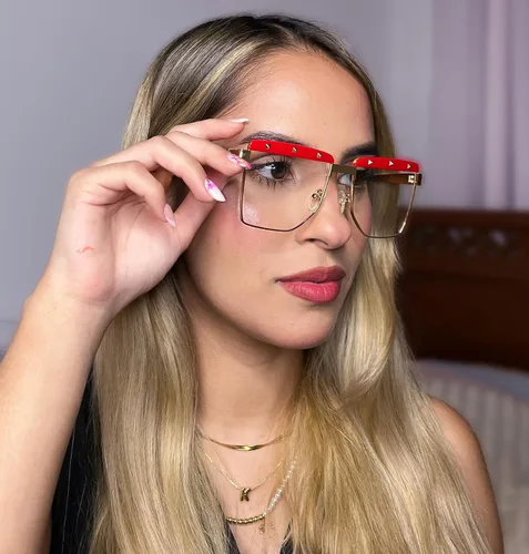 Vista 2 de VOOGLAM Lentes cuadrados para mujer, con bloqueo de luz azul y UV400, elegantes marcos en metal mezclado, ideales para computadora/teléfonos/TV