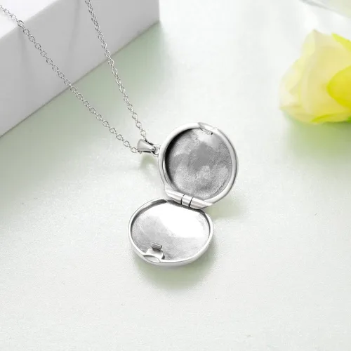 Vista 3 de Collar con medallón celta irlandés que sostiene fotos para mantener a alguien cerca de ti plata de ley Plata esterlina No es una piedra preciosa