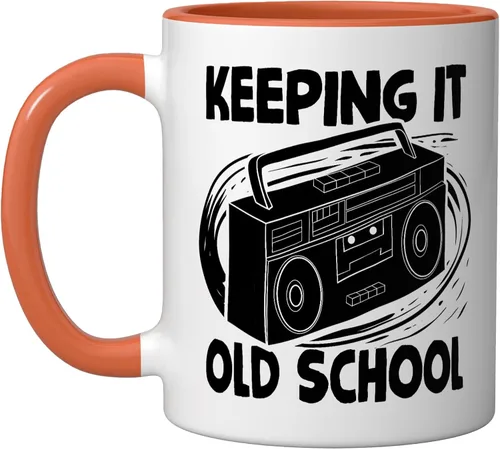 Vista 8 de Keeping It Old School 80s 90s Retro Cassette Radio Taza de cerámica, color negro y blanco