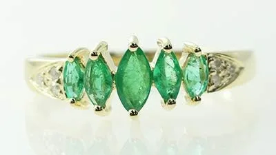 Vista 2 de Gin & Grace Anillo de esmeralda zambiana natural de oro amarillo de 10 quilates con diamantes naturales para mujer, joyería ética, auténtica