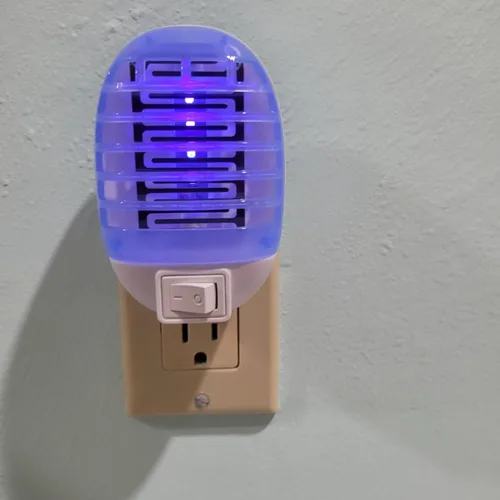Vista 6 de Exterminador de insectos para interiores, mini trampa cazamoscas para interiores, exterminador electrónico de mosquitos y moscas de la fruta