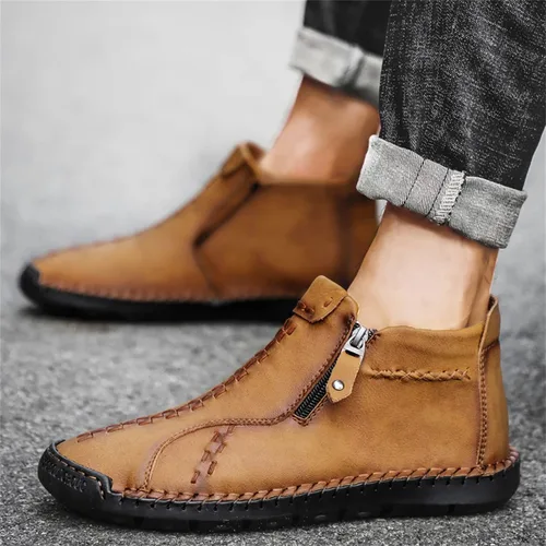 Vista 3 de Govicta Zapatos casuales de cuero para hombre, botines chukka sin cordones, mocasines ligeros de media parte superior para caminar, zapatos