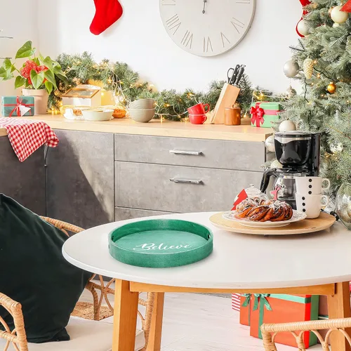 Vista 6 de Elegant Designs HG2013-GBL Bandeja de Servir Redonda de Madera Decorativa de Navidad de 13.75'' con Asas, Verde Believe