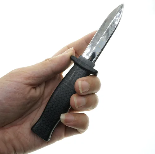 Vista 8 de Cooplay Cuchillo falso retráctil, 3 piezas, daga de plástico, accesorios de truco, accesorios clásicos de broma divertida, broma divertida