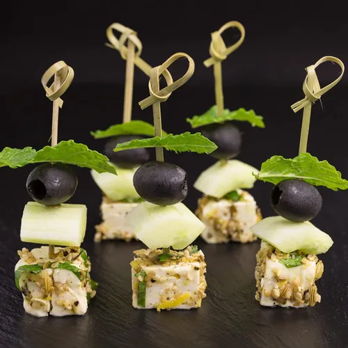 Vista 4 de 1200 piezas de palillos de cóctel de bambú, palillos de dientes elegantes para aperitivos, palos de cóctel de 4.13 pulgadas con nudo para bebidas