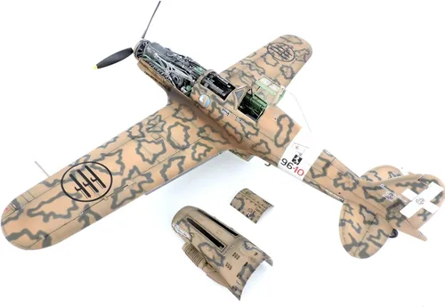 Vista 2 de Italeri 2518 Macchi MC.202 1:32 Kit